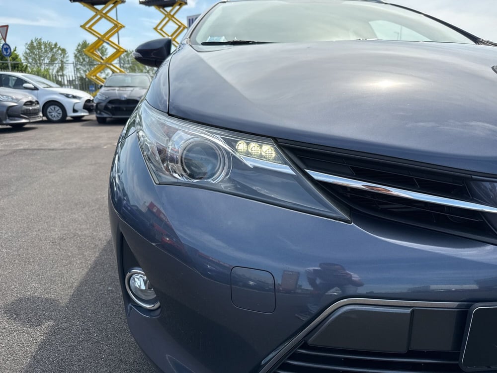 Toyota Auris Station Wagon usata a Mantova (9)