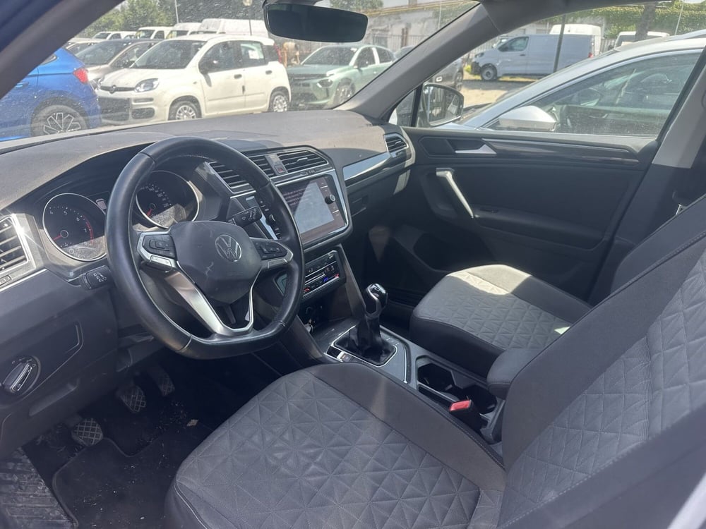 Volkswagen Tiguan usata a Milano (12)