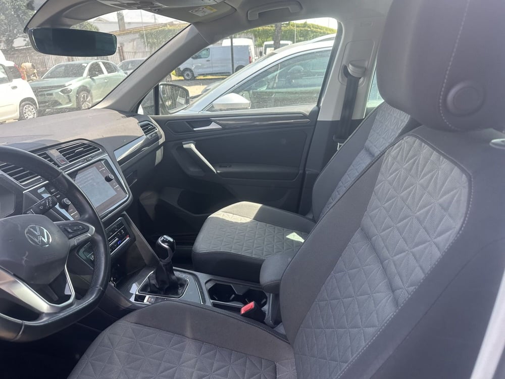 Volkswagen Tiguan usata a Milano (13)