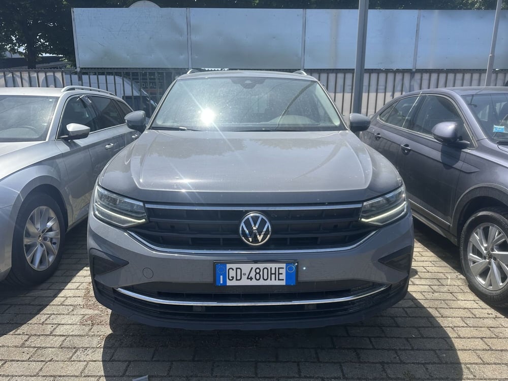 Volkswagen Tiguan usata a Milano (2)