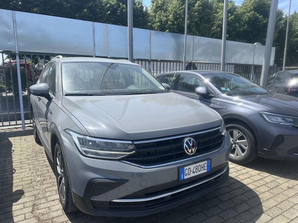 Volkswagen Tiguan usata a Milano (3)