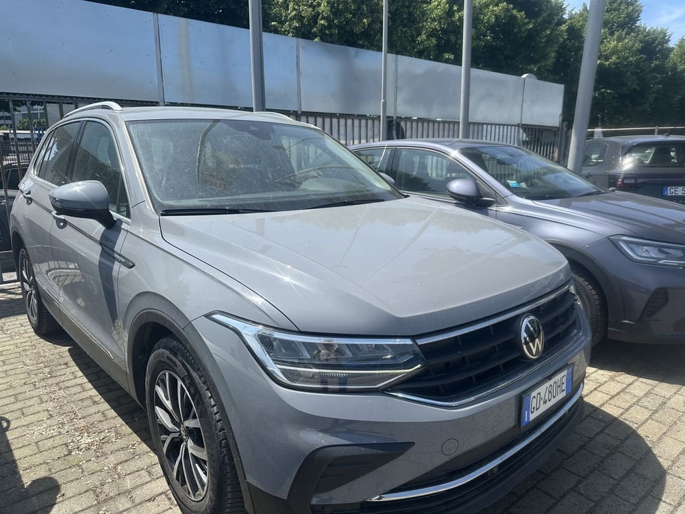 Volkswagen Tiguan usata a Milano (4)