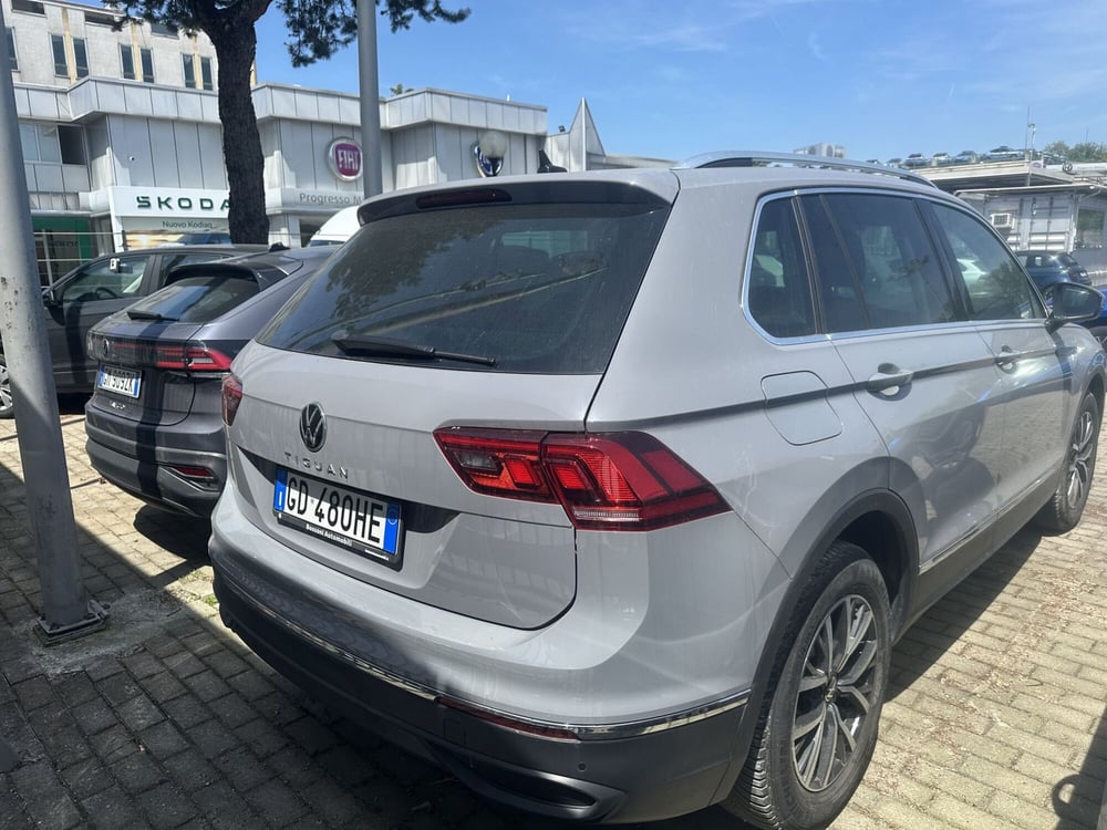 Volkswagen Tiguan usata a Milano (7)
