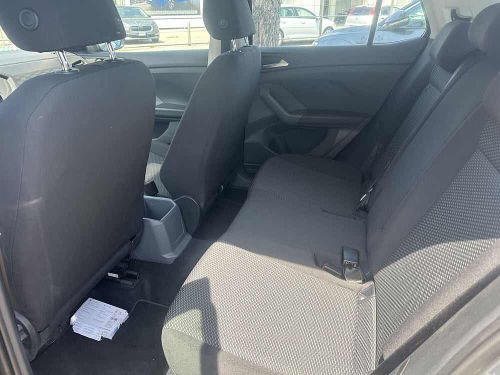 Volkswagen T-Cross usata a Milano (12)