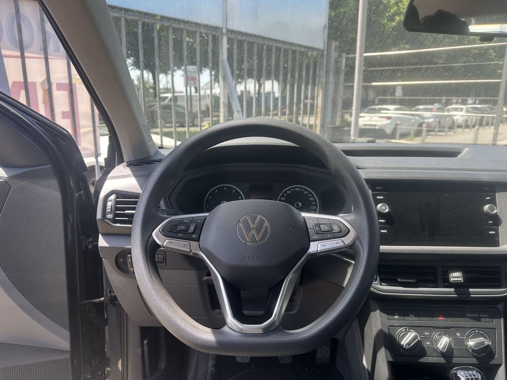 Volkswagen T-Cross usata a Milano (13)
