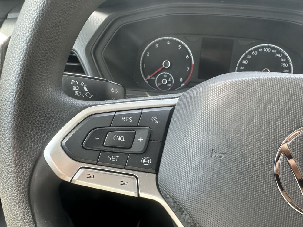 Volkswagen T-Cross usata a Milano (14)