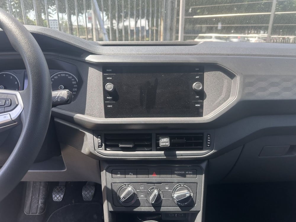 Volkswagen T-Cross usata a Milano (19)