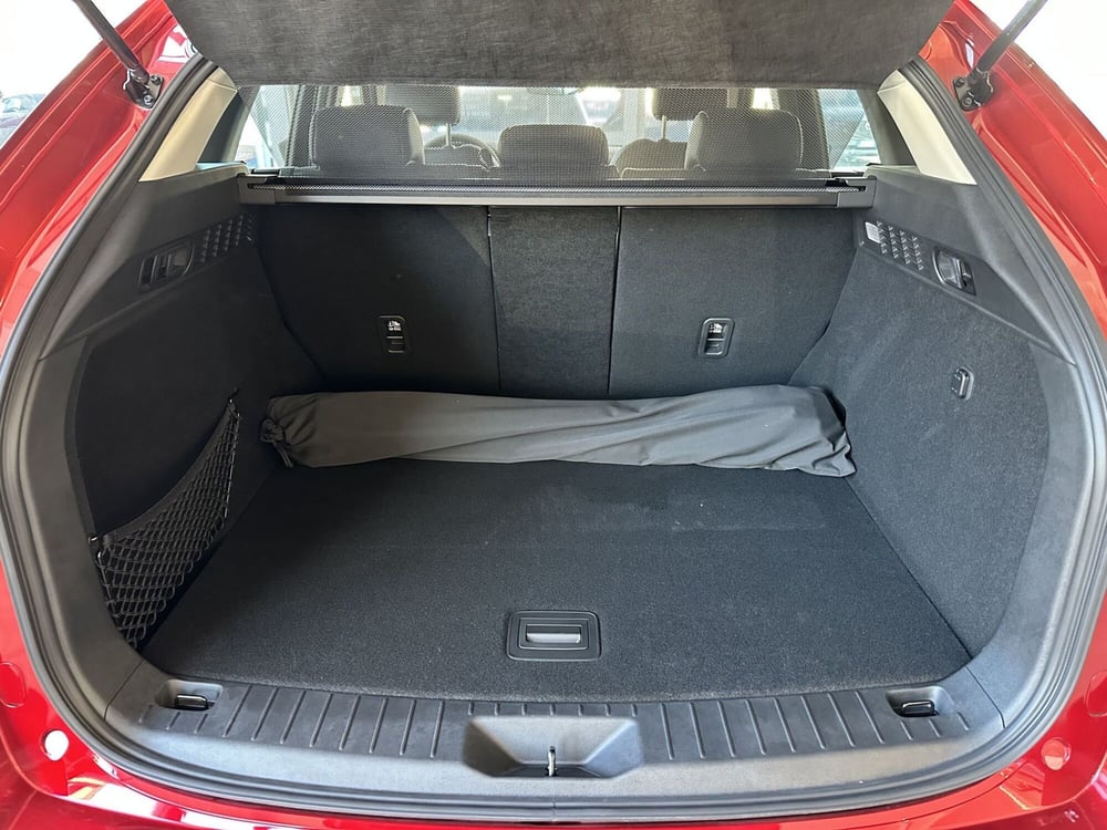 Mazda CX-60 nuova a Latina (8)