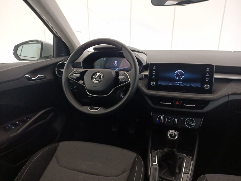 Skoda Fabia usata a Bari (9)