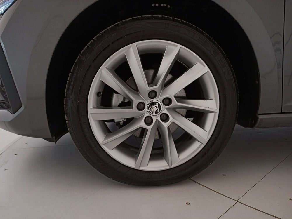 Skoda Scala usata a Bari (14)