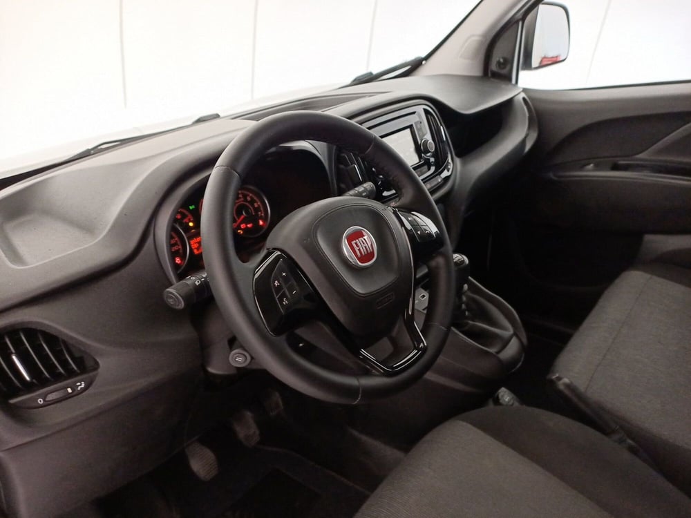 Fiat Doblò Furgone usata a Bari (5)