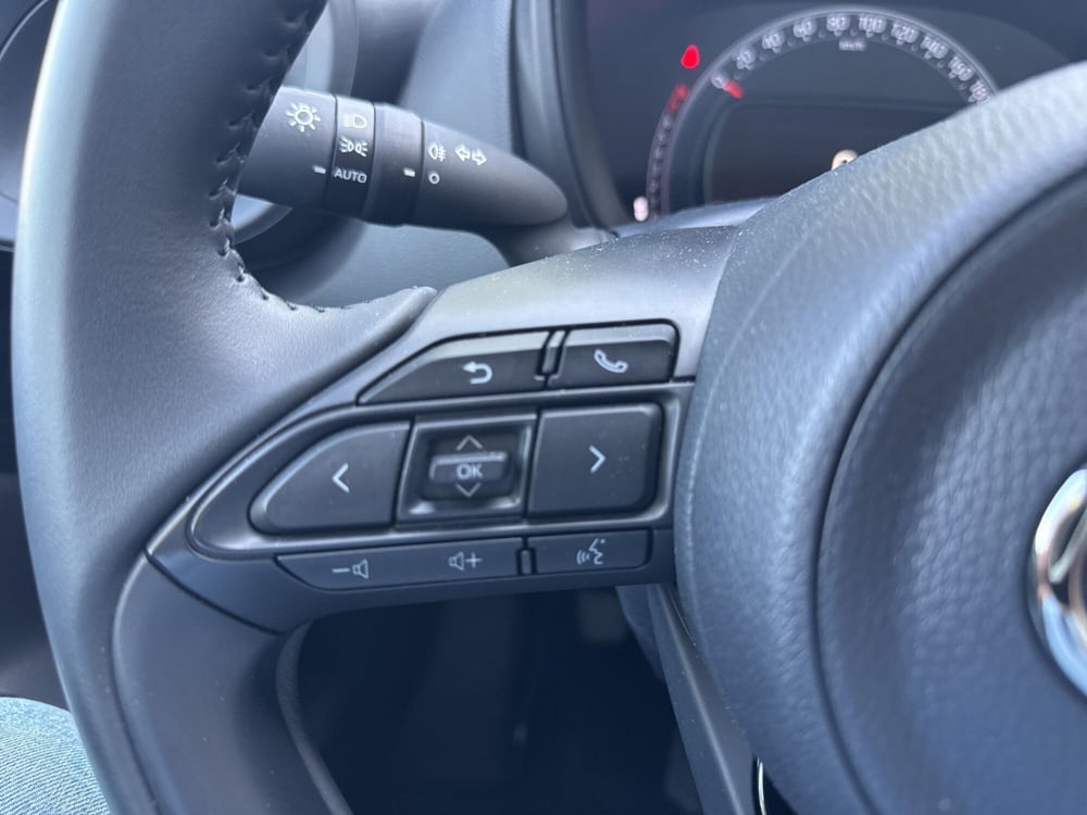 Toyota Aygo X usata a Ferrara (17)