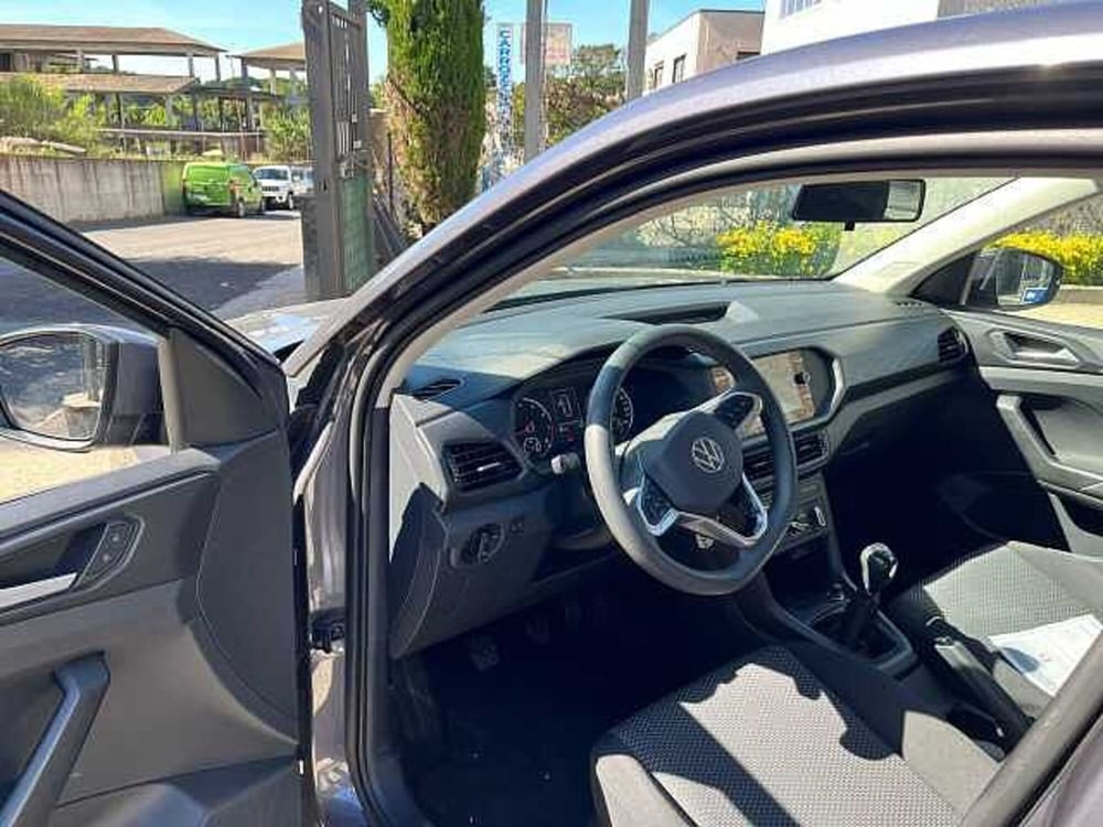 Volkswagen T-Cross usata a Roma (13)
