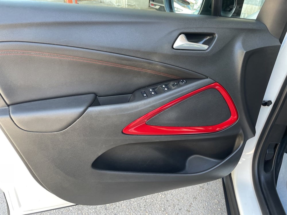 Opel Crossland usata a Pescara (8)