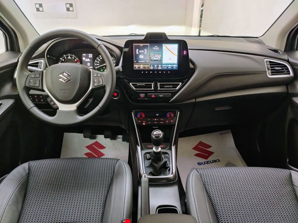 Suzuki S-Cross nuova a Rovigo (8)