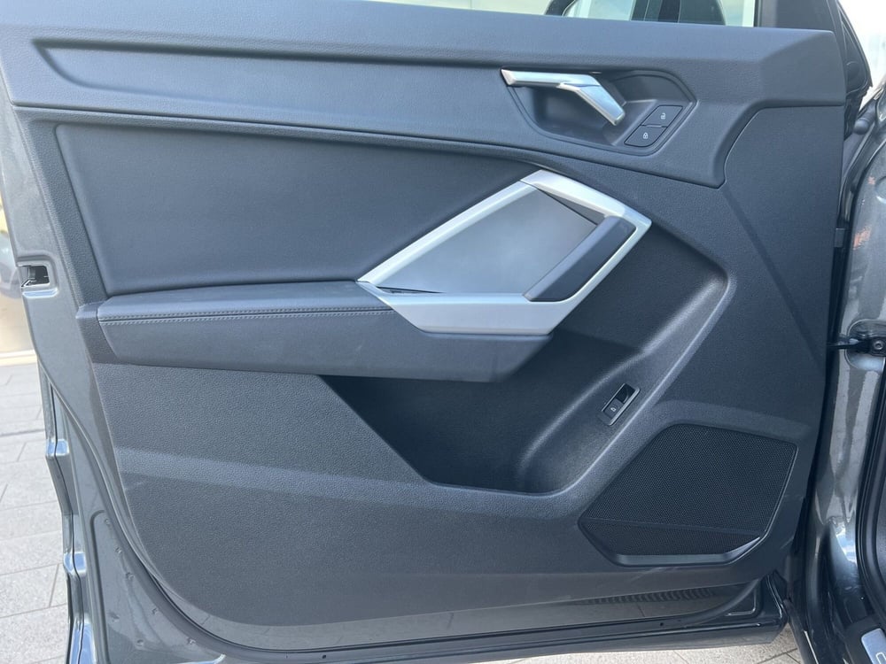 Audi Q3 Sportback usata a Cosenza (12)
