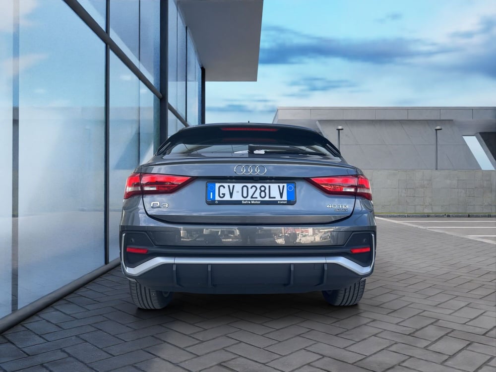 Audi Q3 Sportback usata a Cosenza (5)