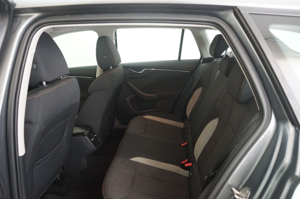 Skoda Kamiq usata a Torino (8)