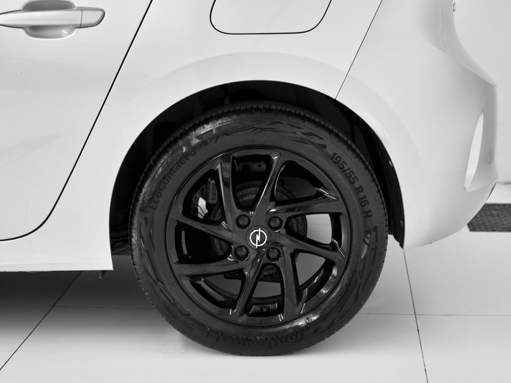 Opel Corsa usata a Prato (4)