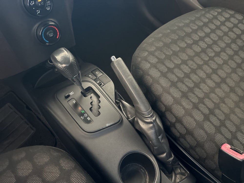 Toyota iQ usata a Napoli (13)