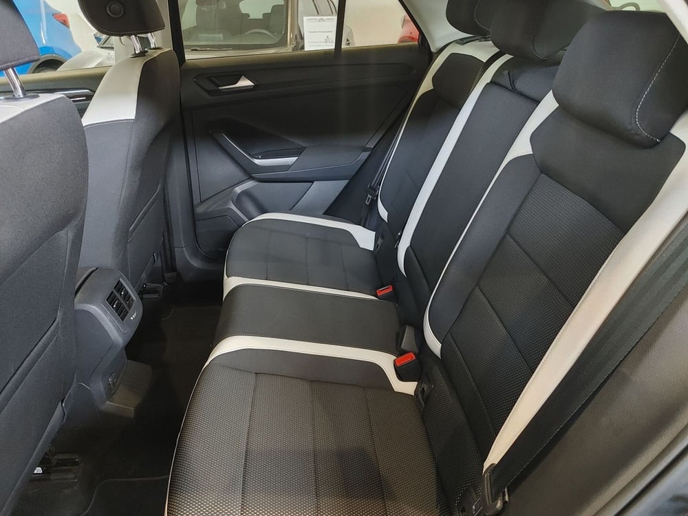 Volkswagen T-Roc usata a Vercelli (11)