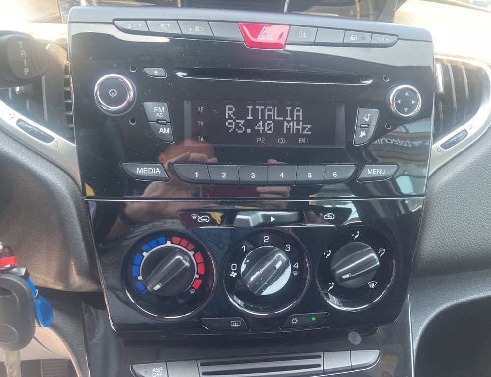 Lancia Ypsilon usata a Lucca (18)