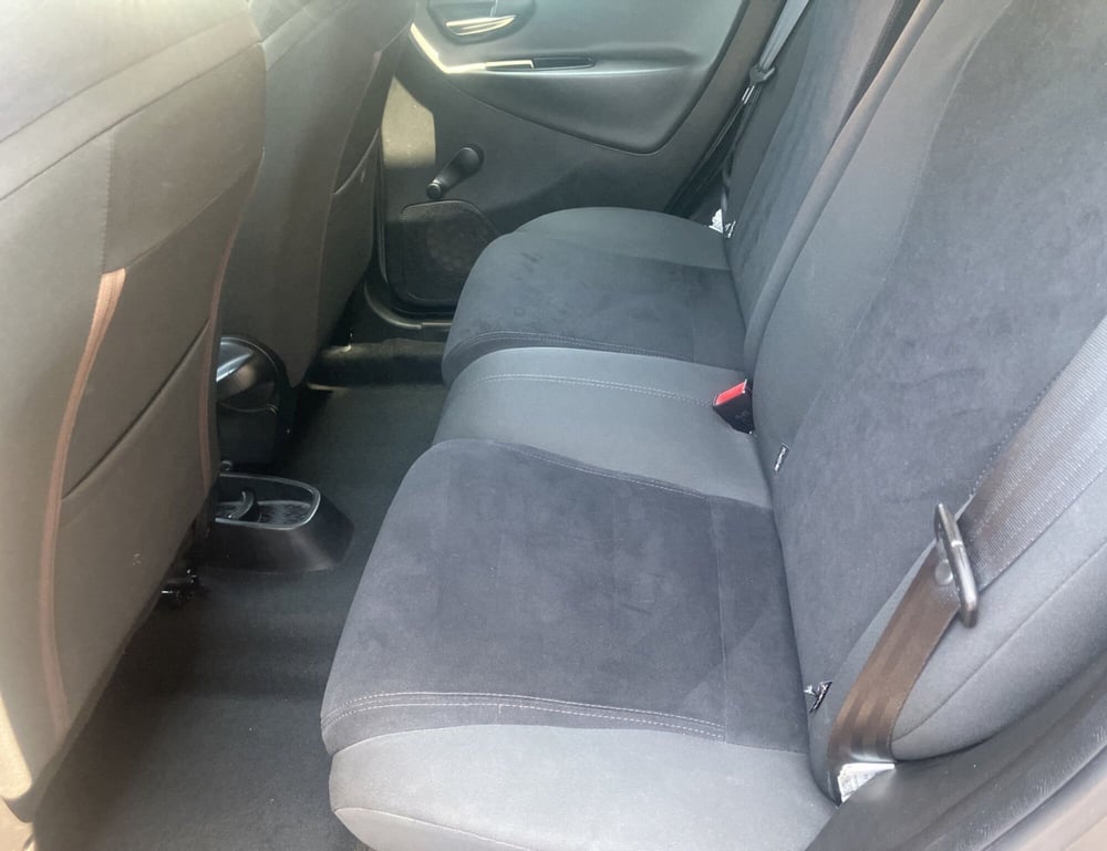 Lancia Ypsilon usata a Lucca (19)
