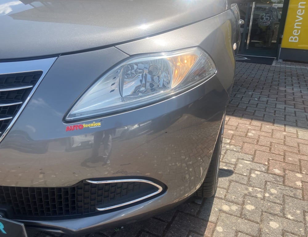 Lancia Ypsilon usata a Lucca (9)