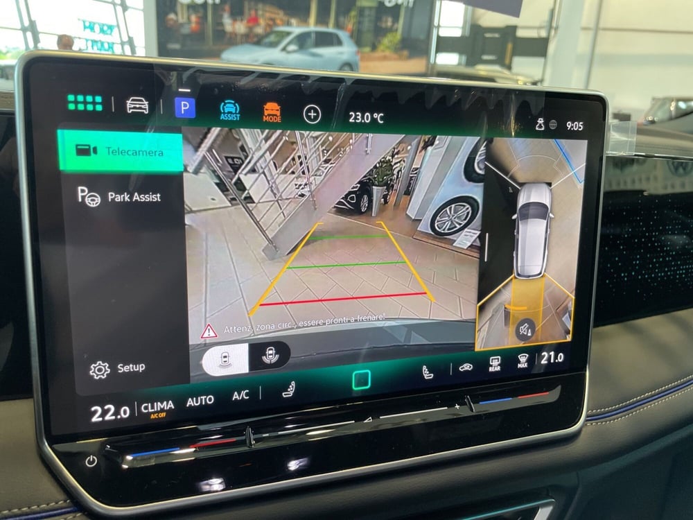 Volkswagen Tiguan nuova a Varese (16)