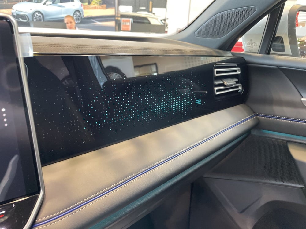 Volkswagen Tiguan nuova a Varese (17)
