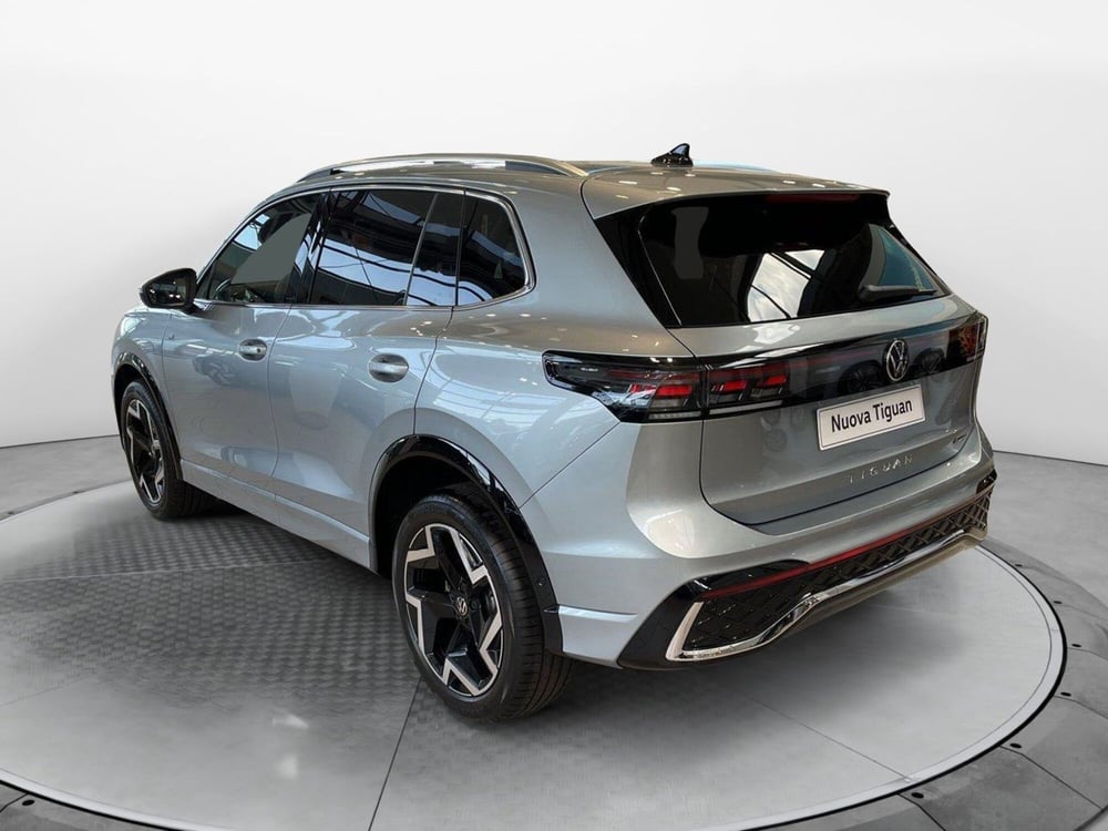Volkswagen Tiguan nuova a Varese (4)