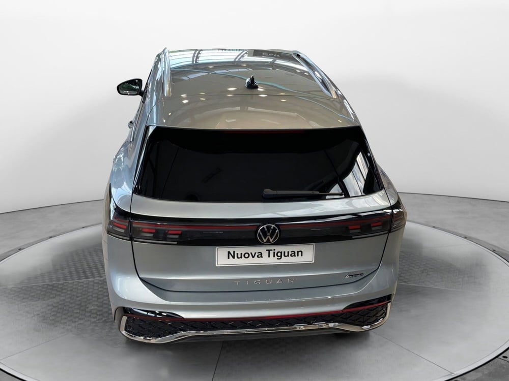 Volkswagen Tiguan nuova a Varese (5)