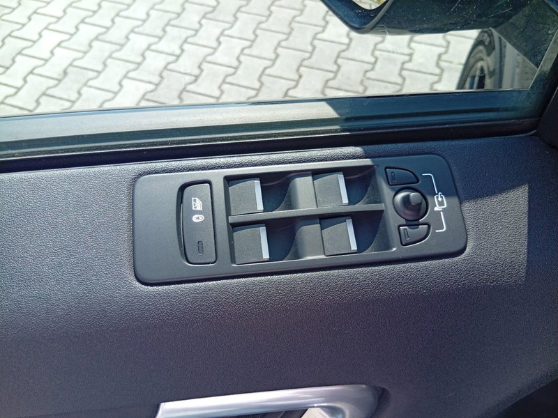 Land Rover Discovery Sport usata a Brescia (15)