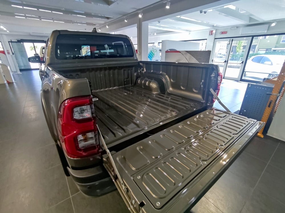 Toyota Hilux nuova a Vicenza (11)