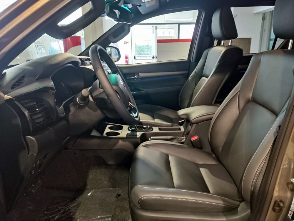 Toyota Hilux nuova a Vicenza (14)