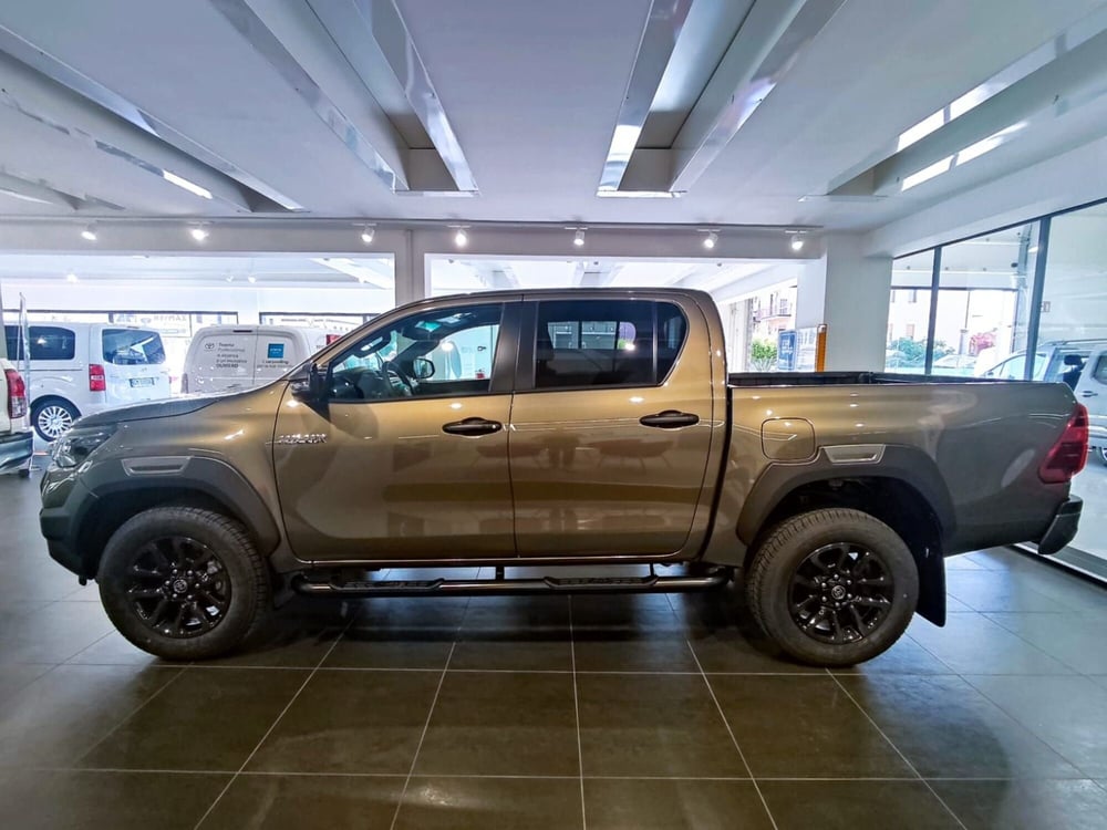 Toyota Hilux nuova a Vicenza (3)