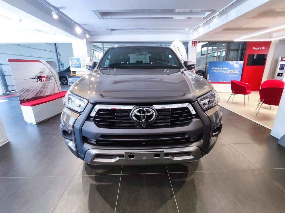 Toyota Hilux nuova a Vicenza (7)