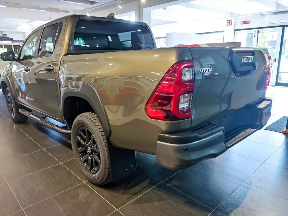 Toyota Hilux nuova a Vicenza (9)