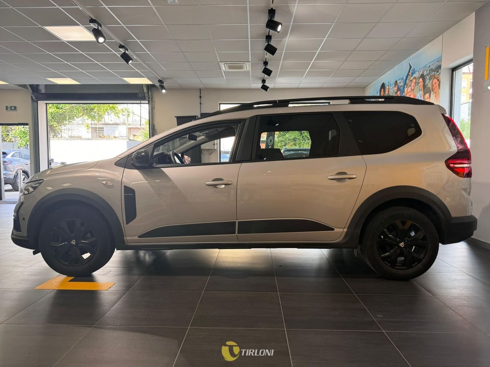 Dacia Jogger usata a Milano (10)
