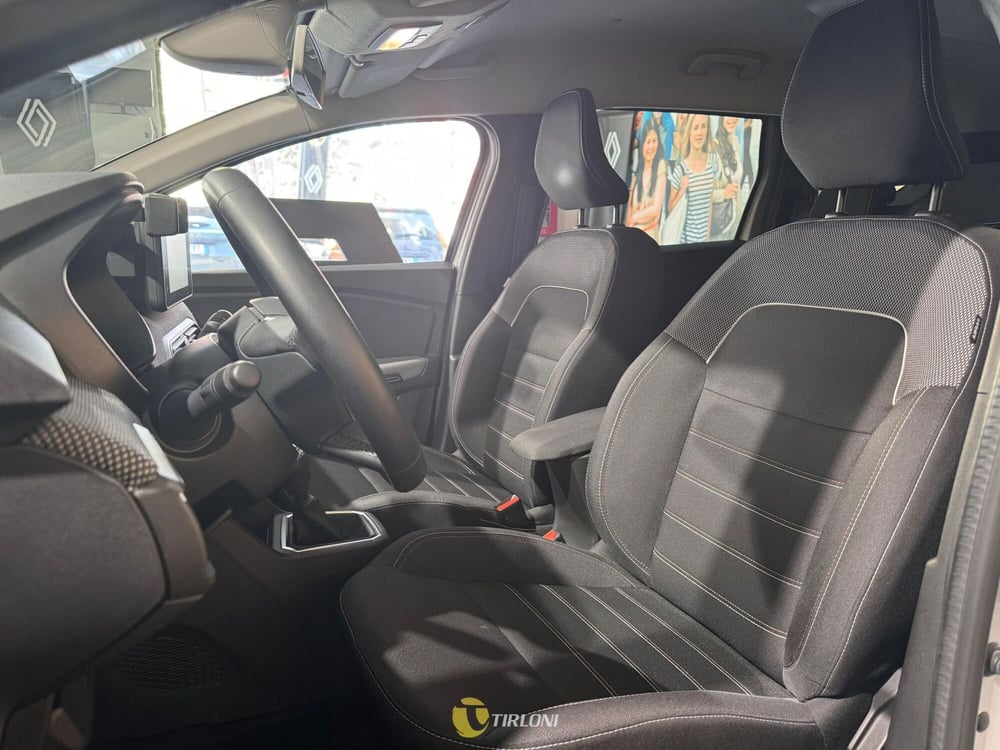 Dacia Jogger usata a Milano (11)
