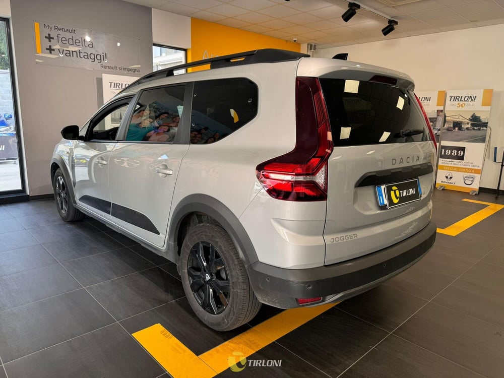 Dacia Jogger usata a Milano (2)