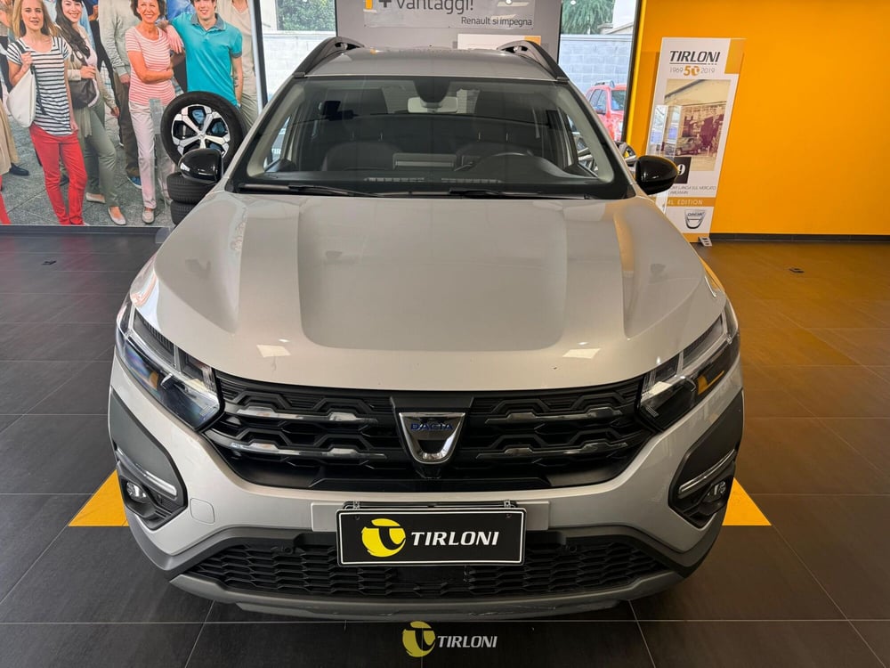 Dacia Jogger usata a Milano (6)
