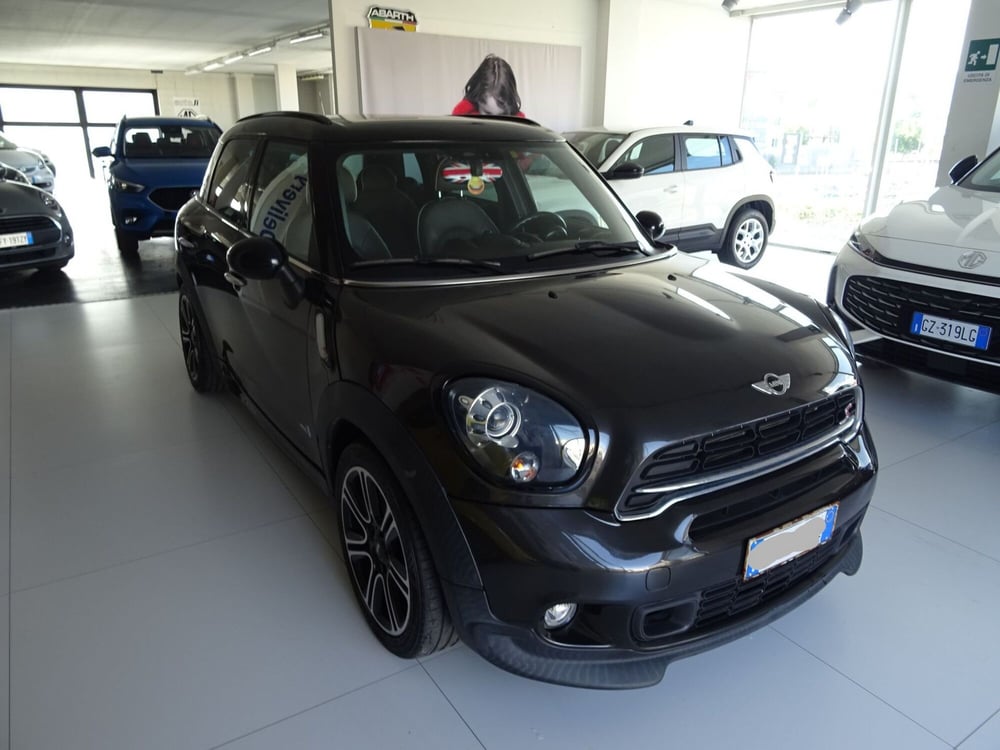 MINI Mini Countryman usata a Lucca (5)