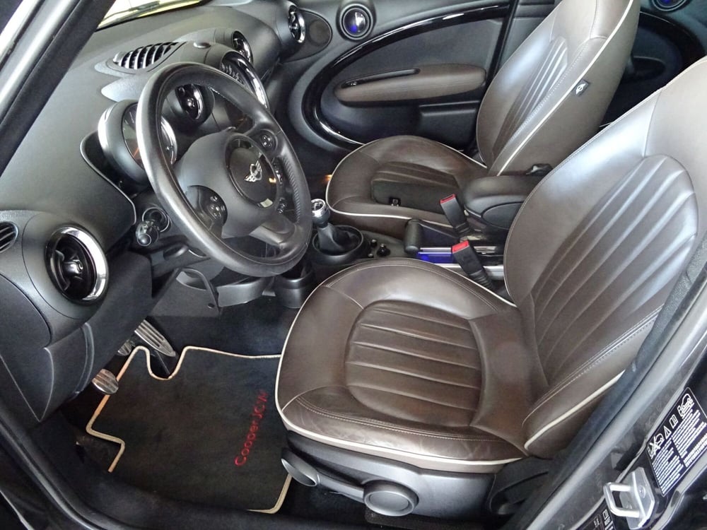 MINI Mini Countryman usata a Lucca (8)
