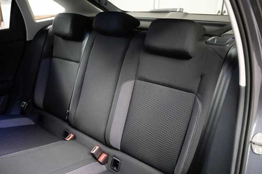 Volkswagen Taigo nuova a Rovigo (15)
