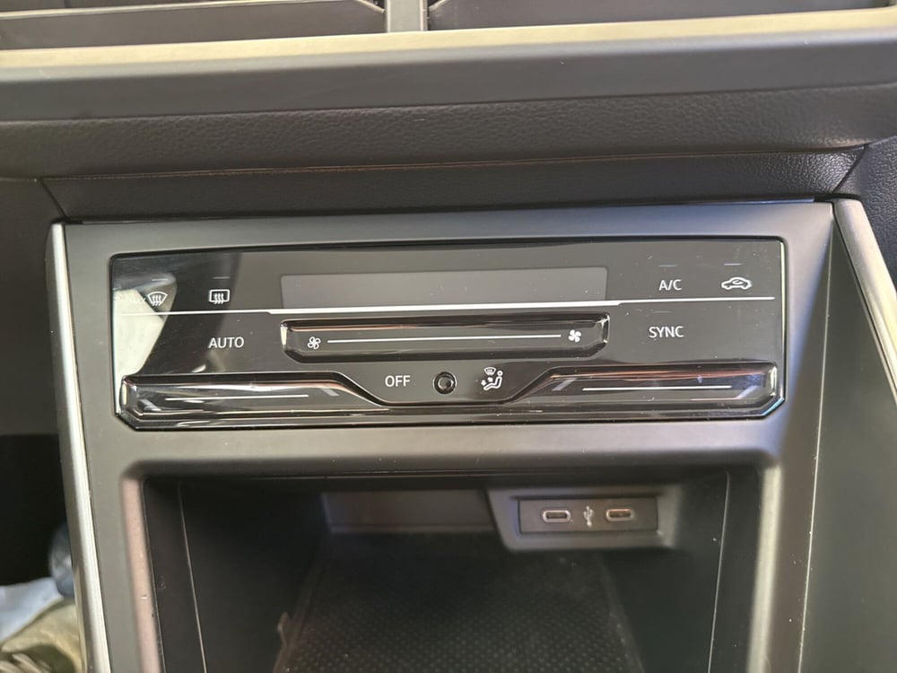 Volkswagen Polo usata a Terni (14)
