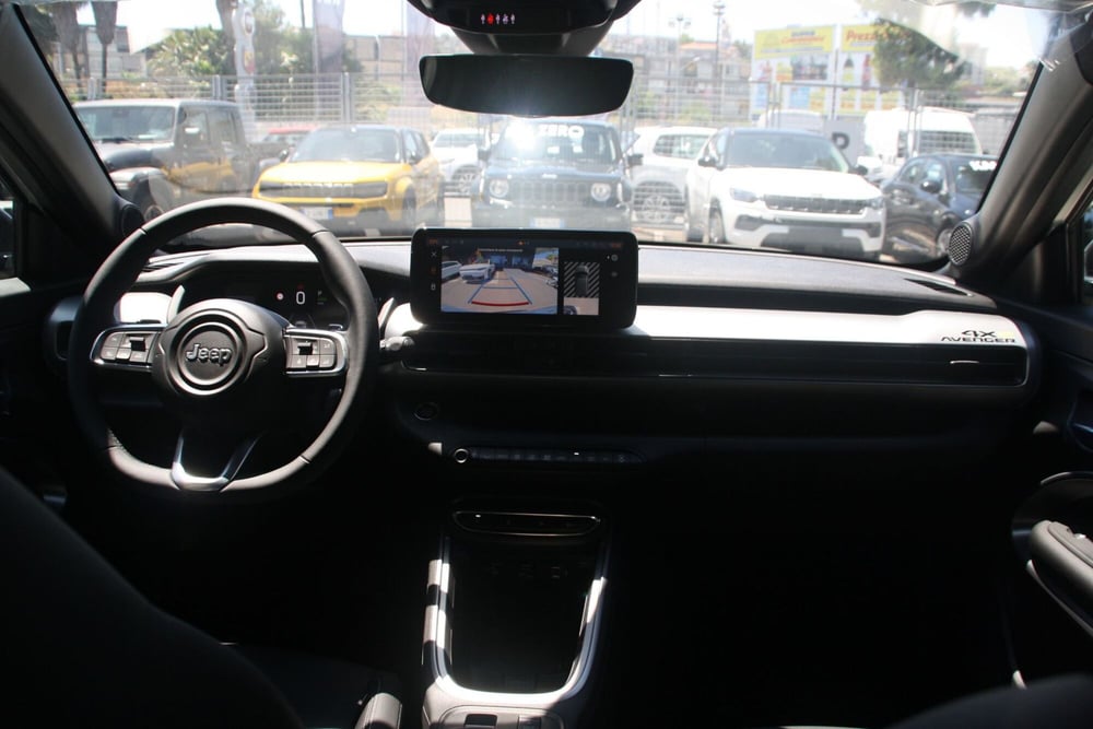 Jeep Avenger nuova a Catania (13)