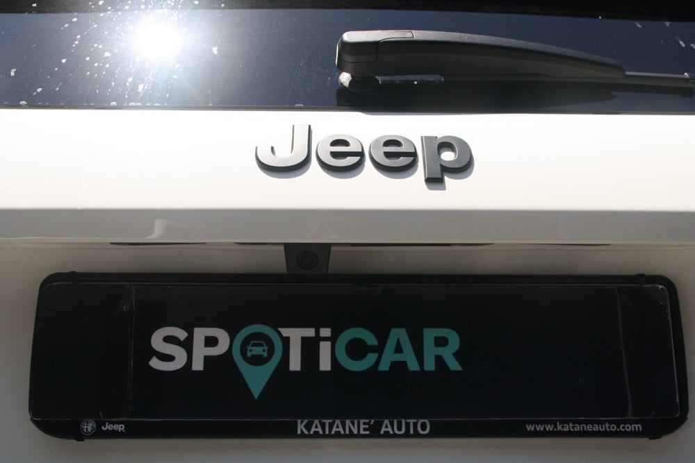 Jeep Avenger nuova a Catania (9)