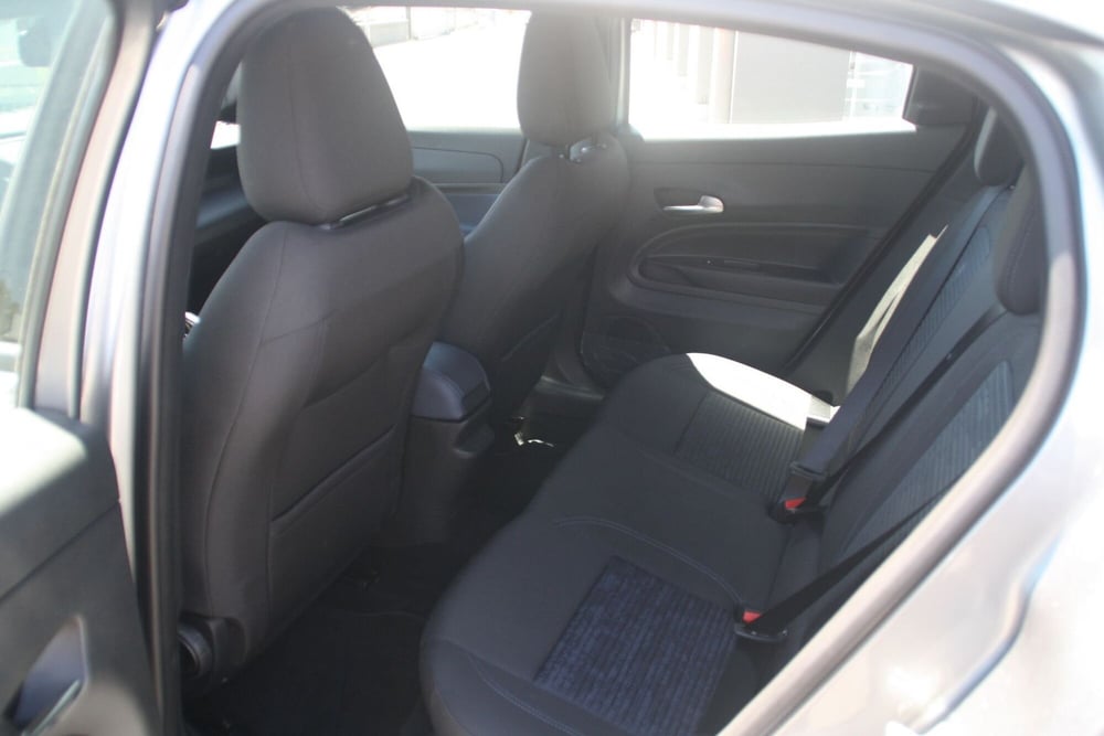 Alfa Romeo Junior nuova a Catania (19)