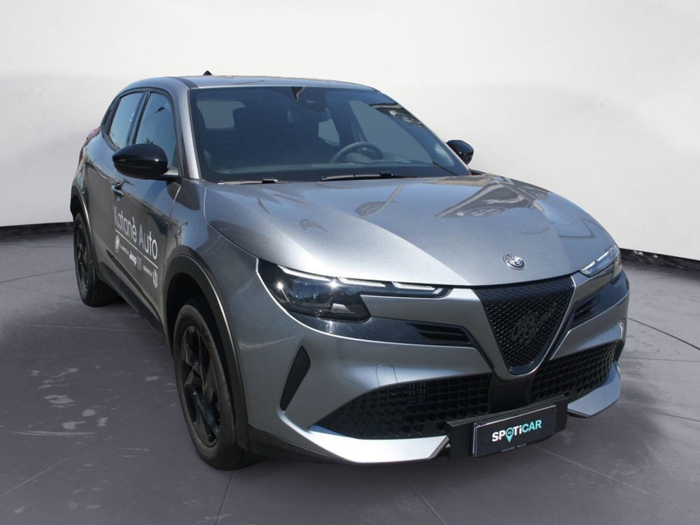 Alfa Romeo Junior nuova a Catania (2)